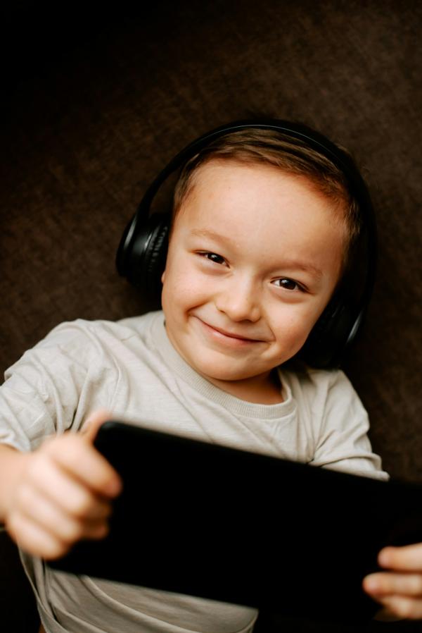 Digital Natives:  Navigating Tech with Your Children